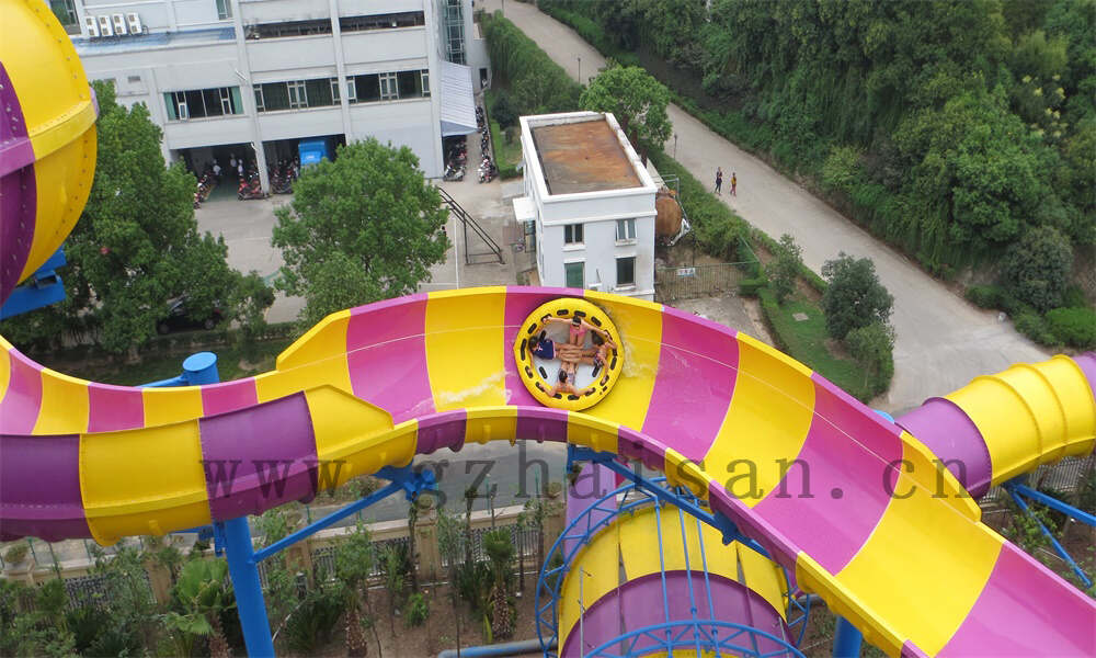 小型水上滑梯：畅享清凉夏日，感受无限欢乐